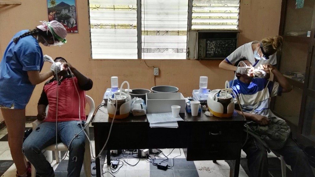 voluntariado internacional en odontología